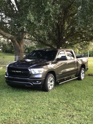 Westin R5 Nerf Step Bars customer photo