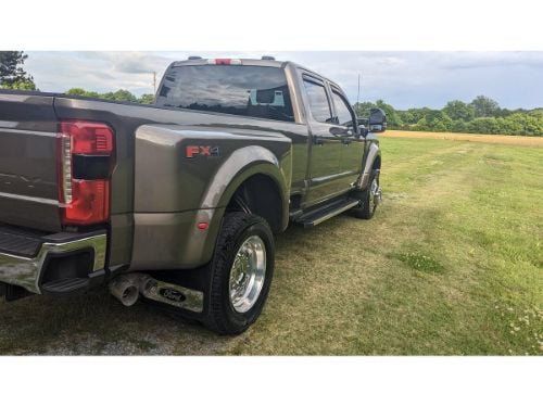 Truck Hardware Gatorback Black Ford Oval Mud Flaps - Rear Dually Pair - Fits 2023-2026 Ford F-350/F-450 customer photo