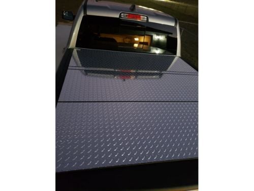 LOMAX Professional Series Folding Hard Tonneau Cover - 5' 7" Bed - Urethane Diamond Plate customer photo