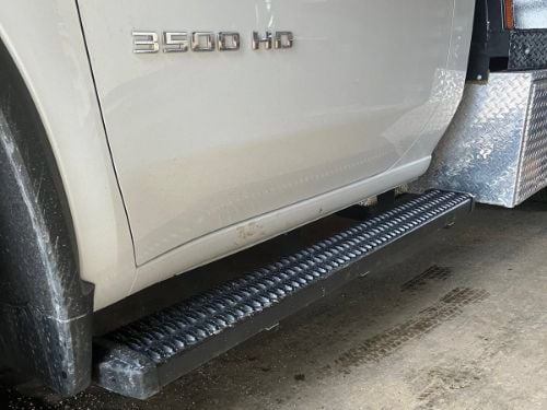 Luverne Grip Step 7" Running Board Kit - Rocker Mount customer photo