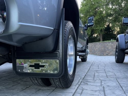 Truck Hardware Gatorback 21"x24" Dually Black Bowtie Mud Flaps customer photo