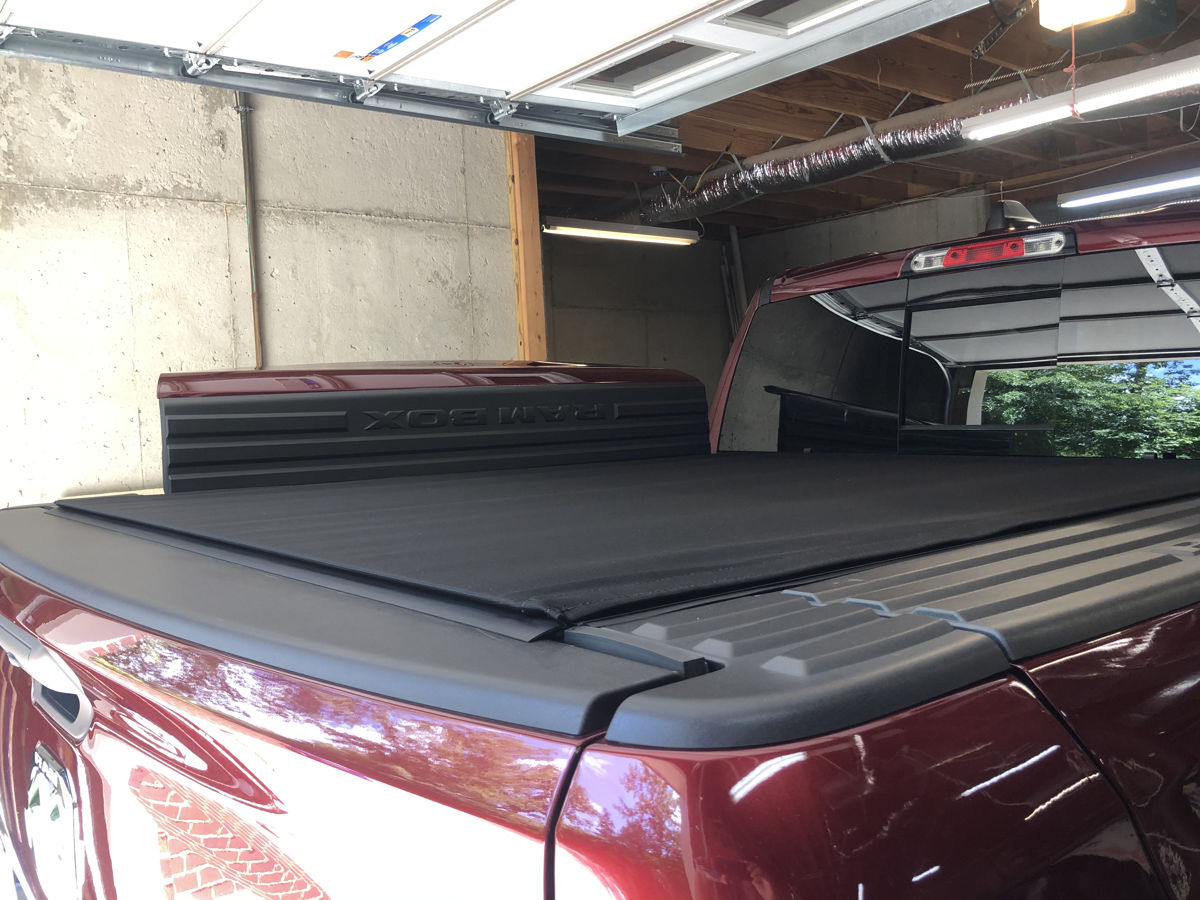 thumbnail image 2 of Truxedo 1484901 Pro X15 Tonneau Cover For 19-26 RAM 1500 5.7' Short Bed 2 of 11