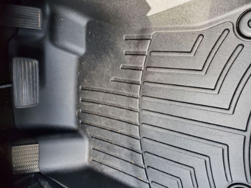 WeatherTech FloorLiners - 1st Row Driver & Passenger - Black customer photo