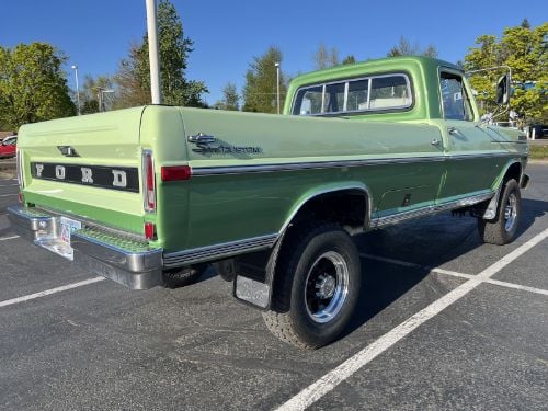 Truck Hardware Gatorback 12"x23" Ford Script Mud Flaps customer photo