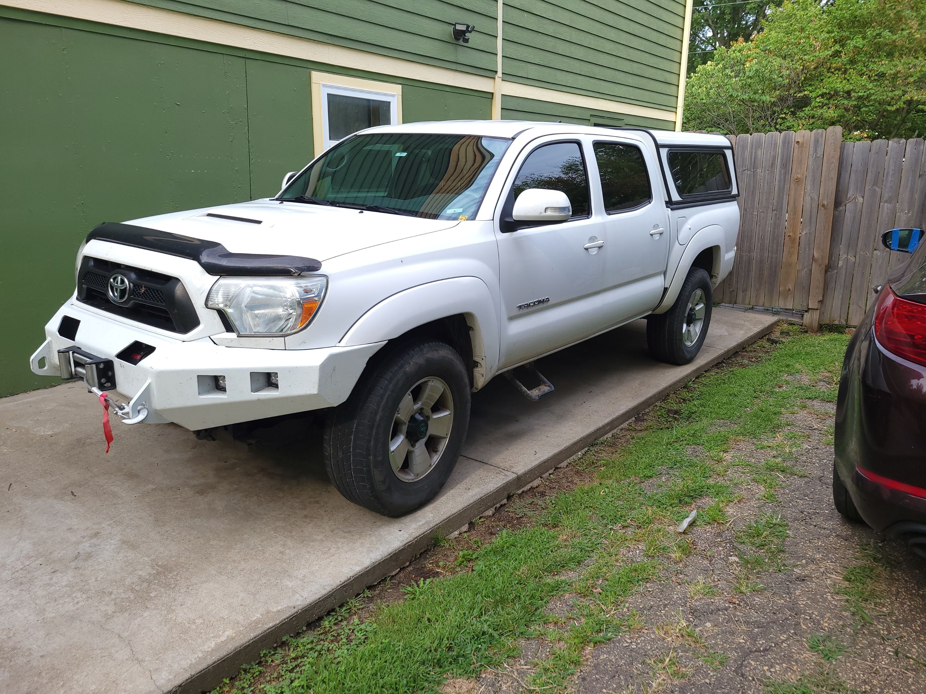 CARR Hoop II Side Steps - SharpTruck.com