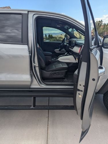 Aries ActionTrac Powered Running Boards customer photo