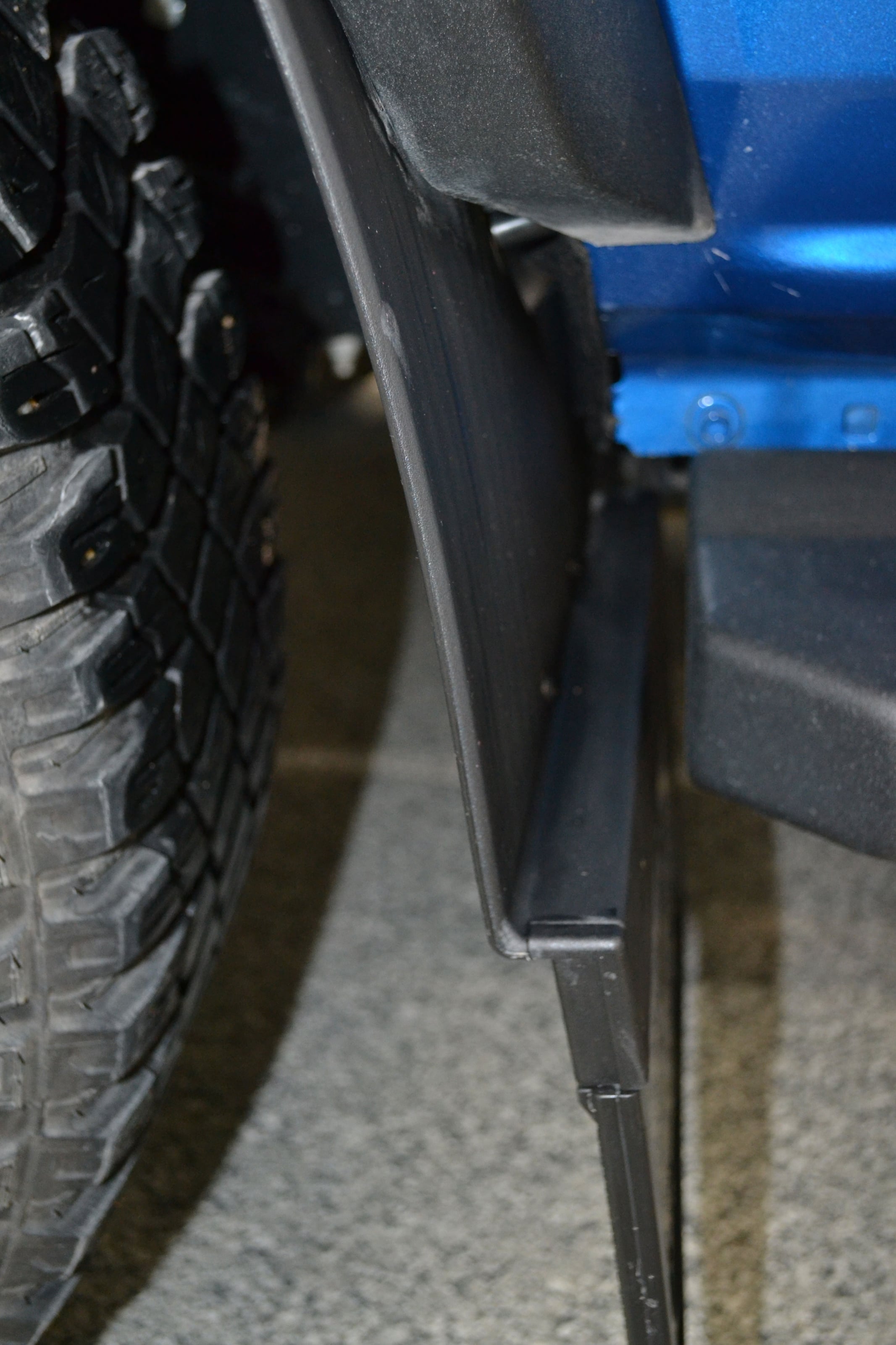 Truck Hardware Gatorback Anodized Bucking Bronco Mud Flaps - Set