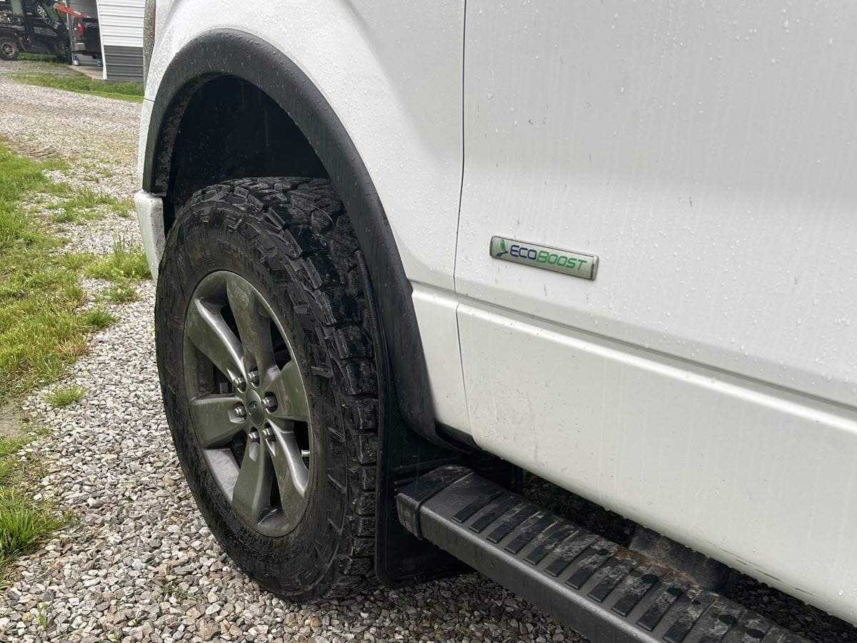 FOCUS C-MAX REAR MUD FLAPS KIT LESS BUMPER SKIRT – Ford Online UK - View #4
