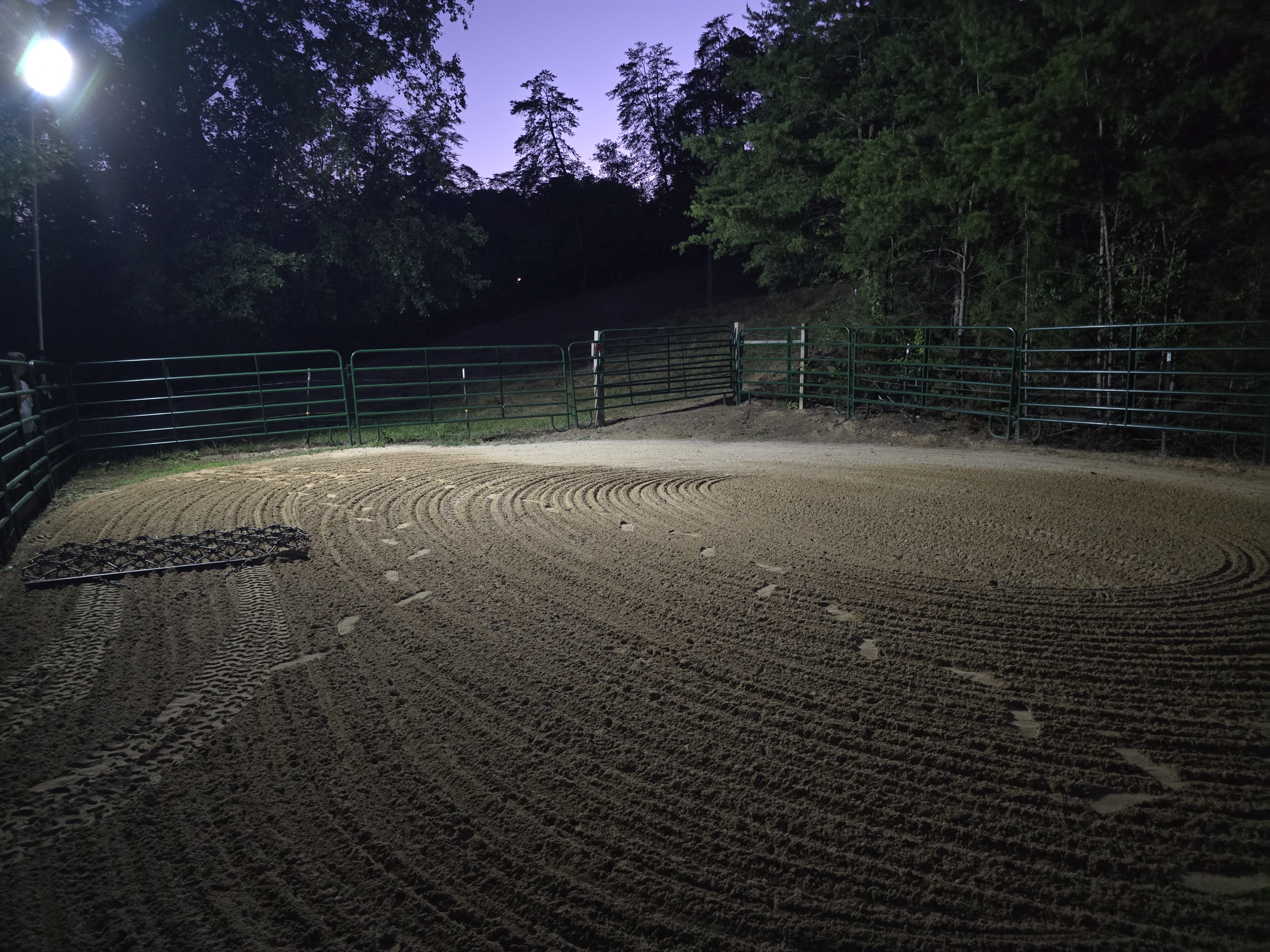 Ranch Hand Fence Mount Solar Lighting System - 1000w - SharpTruck.com