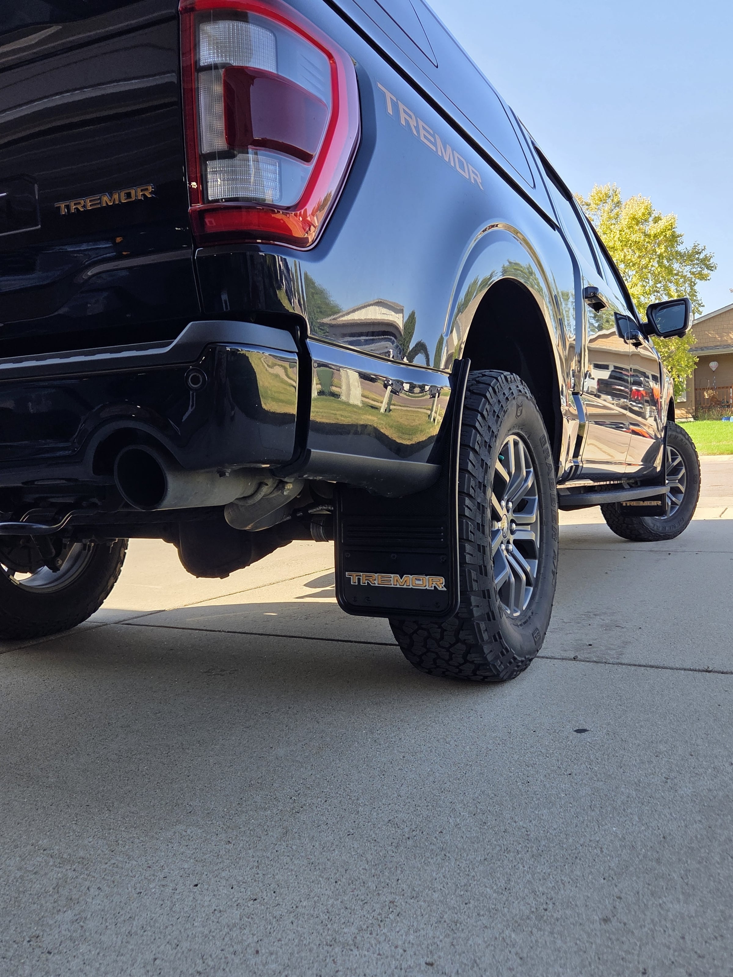 Truck Hardware Gatorback Orange Tremor Wrap Mud Flaps - Set of 4