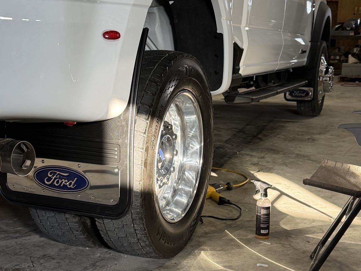 Truck Hardware Gatorback Blue Ford Oval Mud Flaps - Set of 4
