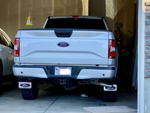 Truck Hardware Gatorback Single Plate - Blue Ford Oval For 12" Flaps customer photo