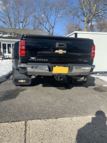 Truck Hardware Gatorback 21"x24" Dually Black Wrap Gold Bowtie Mud Flaps customer photo