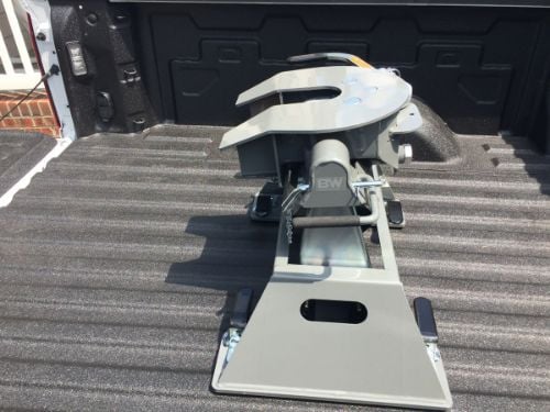 B&W 20K Companion 5th Wheel Hitch Kit For 2020-2025 GM Puck System customer photo
