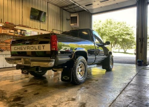 Truck Hardware Gatorback 14"x18" Black Bowtie Wrap Mud Flaps - Brackets Required customer photo